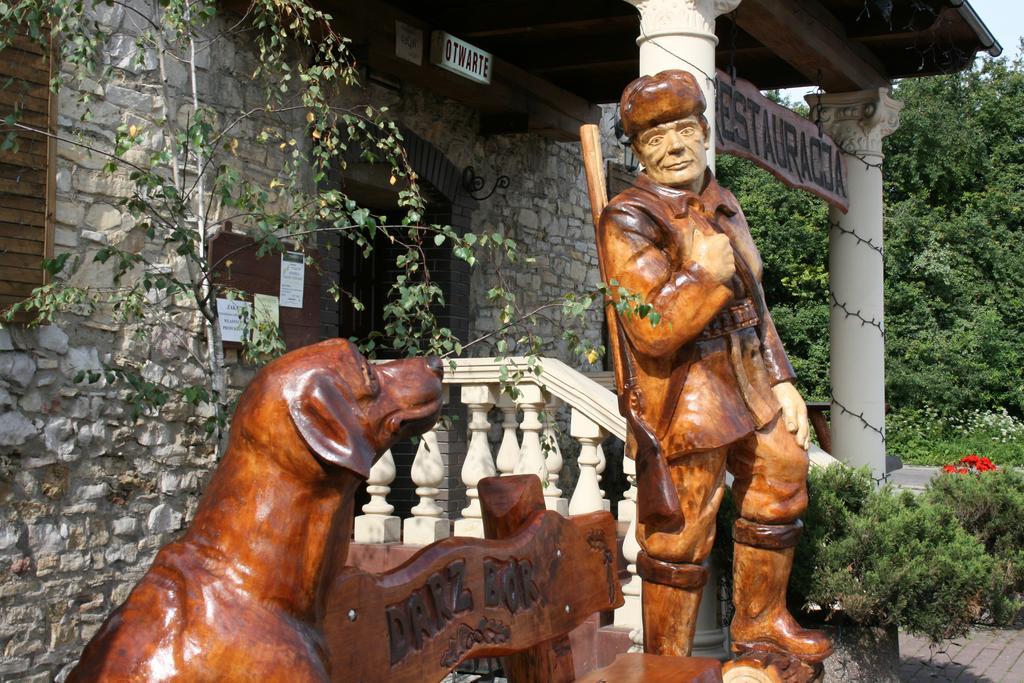 Hotel Komfort Inn - Dwor Hubertus Piekary Śląskie Dış mekan fotoğraf