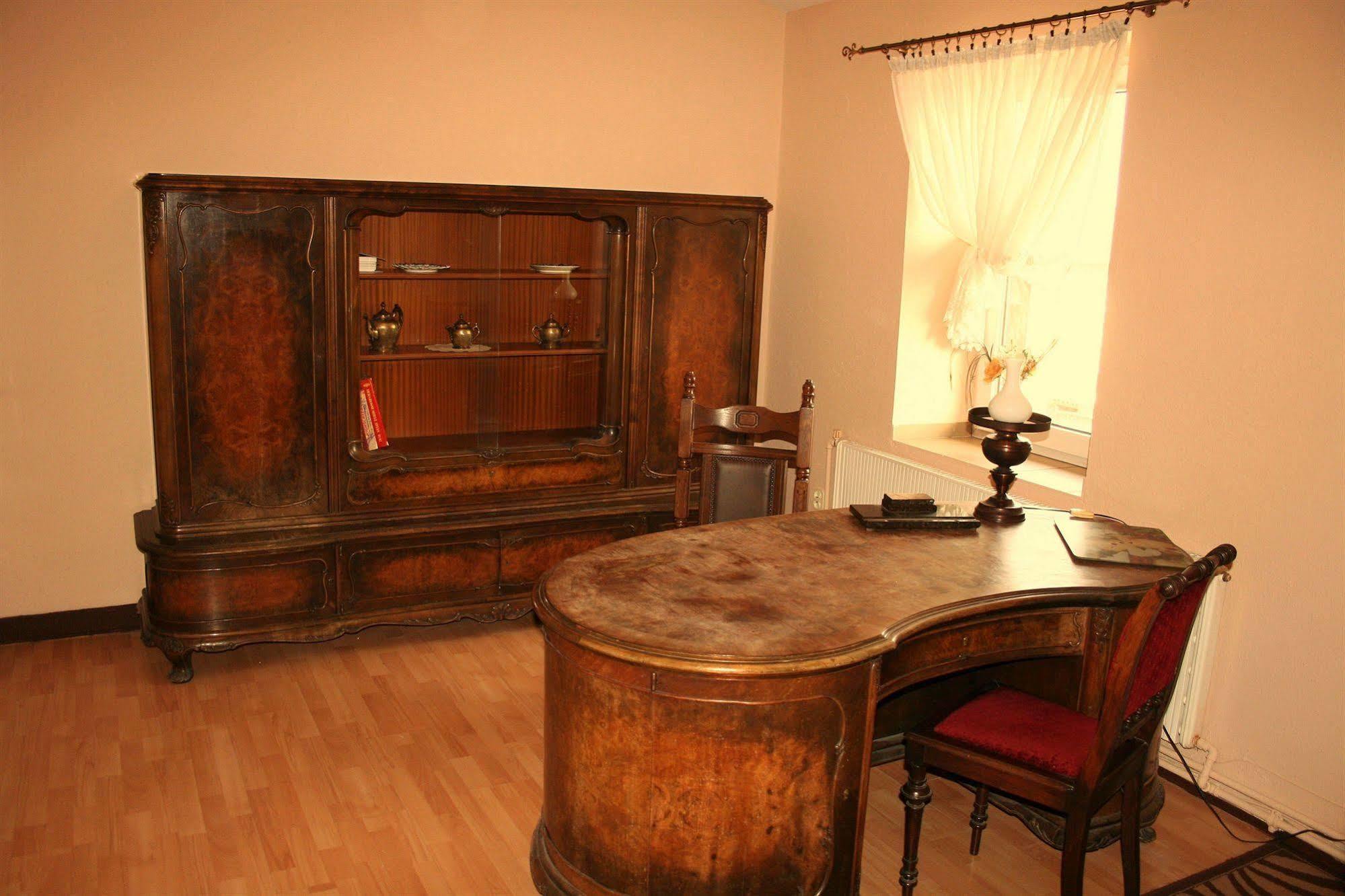 Hotel Komfort Inn - Dwor Hubertus Piekary Śląskie Dış mekan fotoğraf